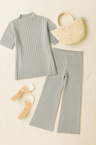 Women's two-piece set – knitwear look with sweater & pants, loose-fitting & versatile